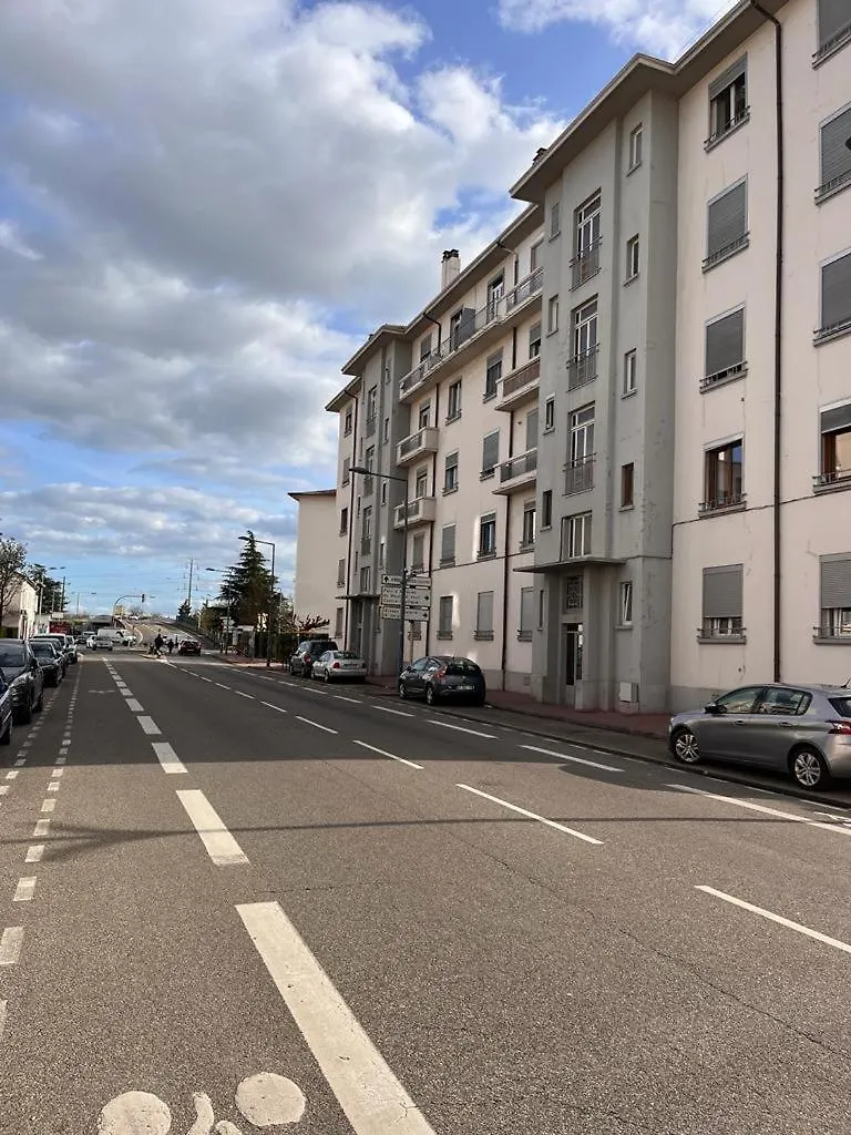 Le Pressense 2 Apartment Venissieux 0*,